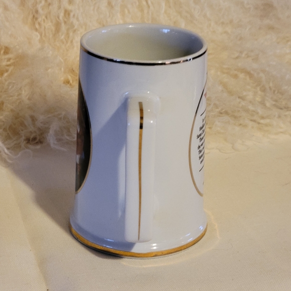 Coca Cola Christmas Mug VTG Collector Edition 1996 Sundblom When Friends Drop In - Picture 3 of 8